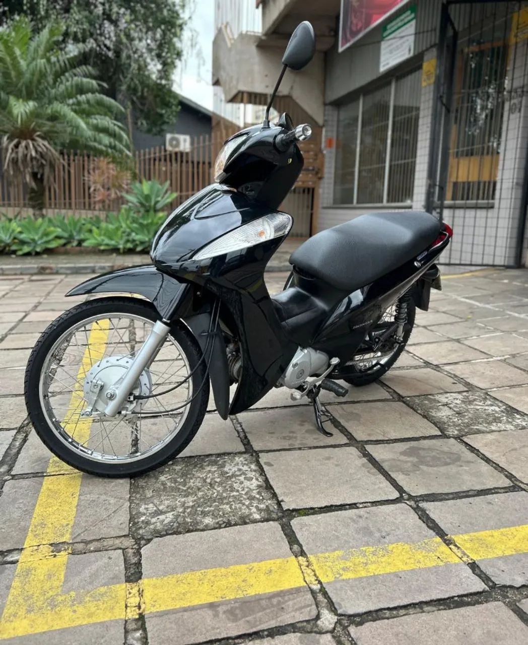 Honda biz es125 com partida  - Foto 4