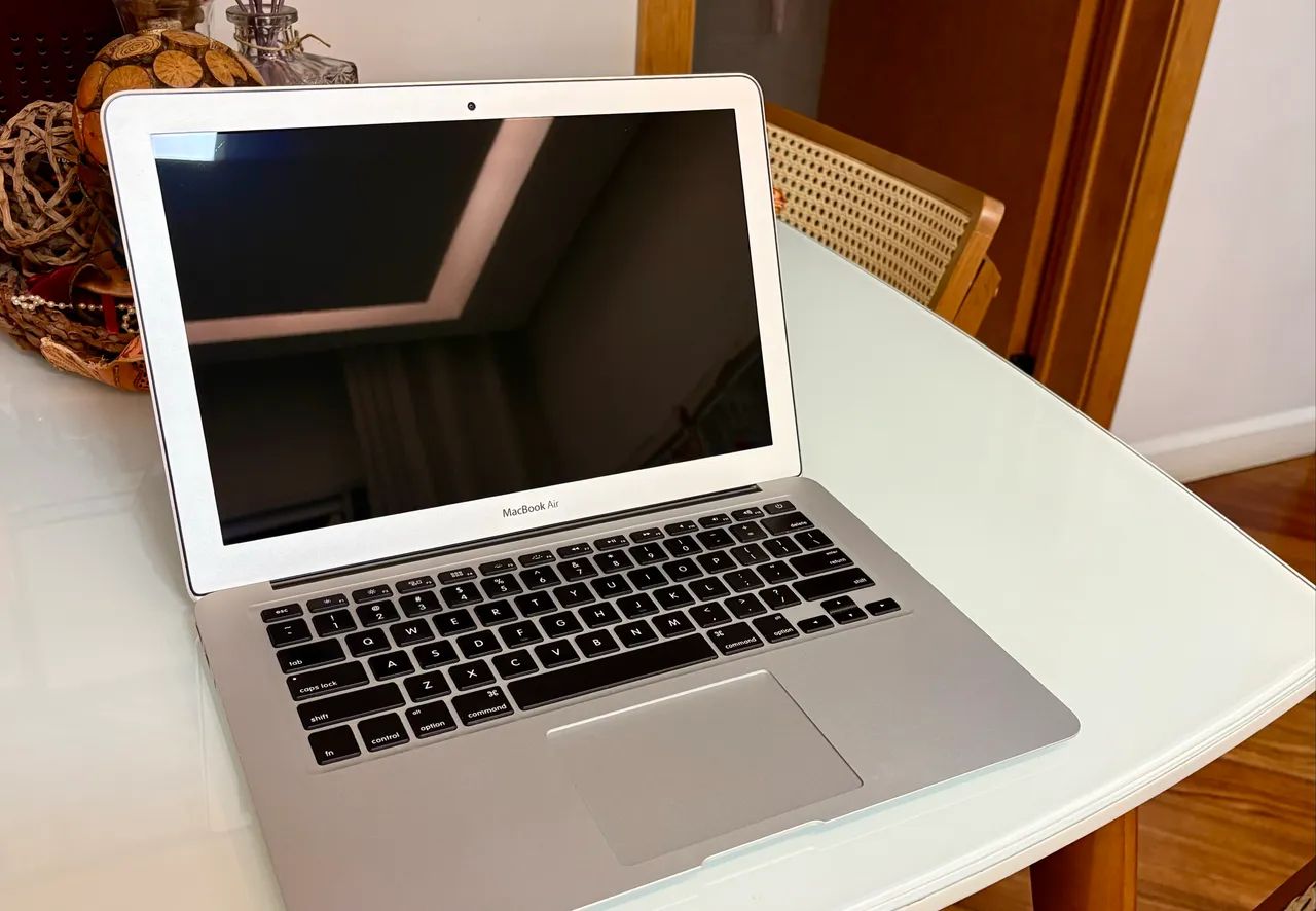 Vendo MacBook Air 13 polegadas 