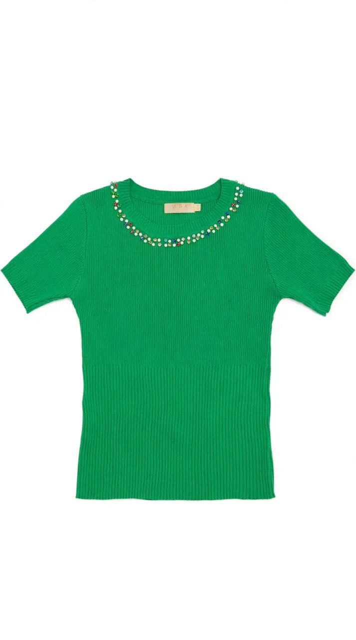Blusa verde com pedrinhas 
