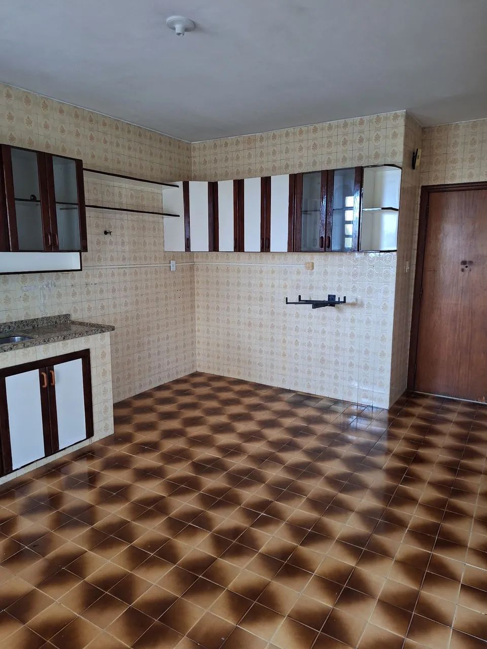 Vendo Apto com ótima localização  - Foto 3