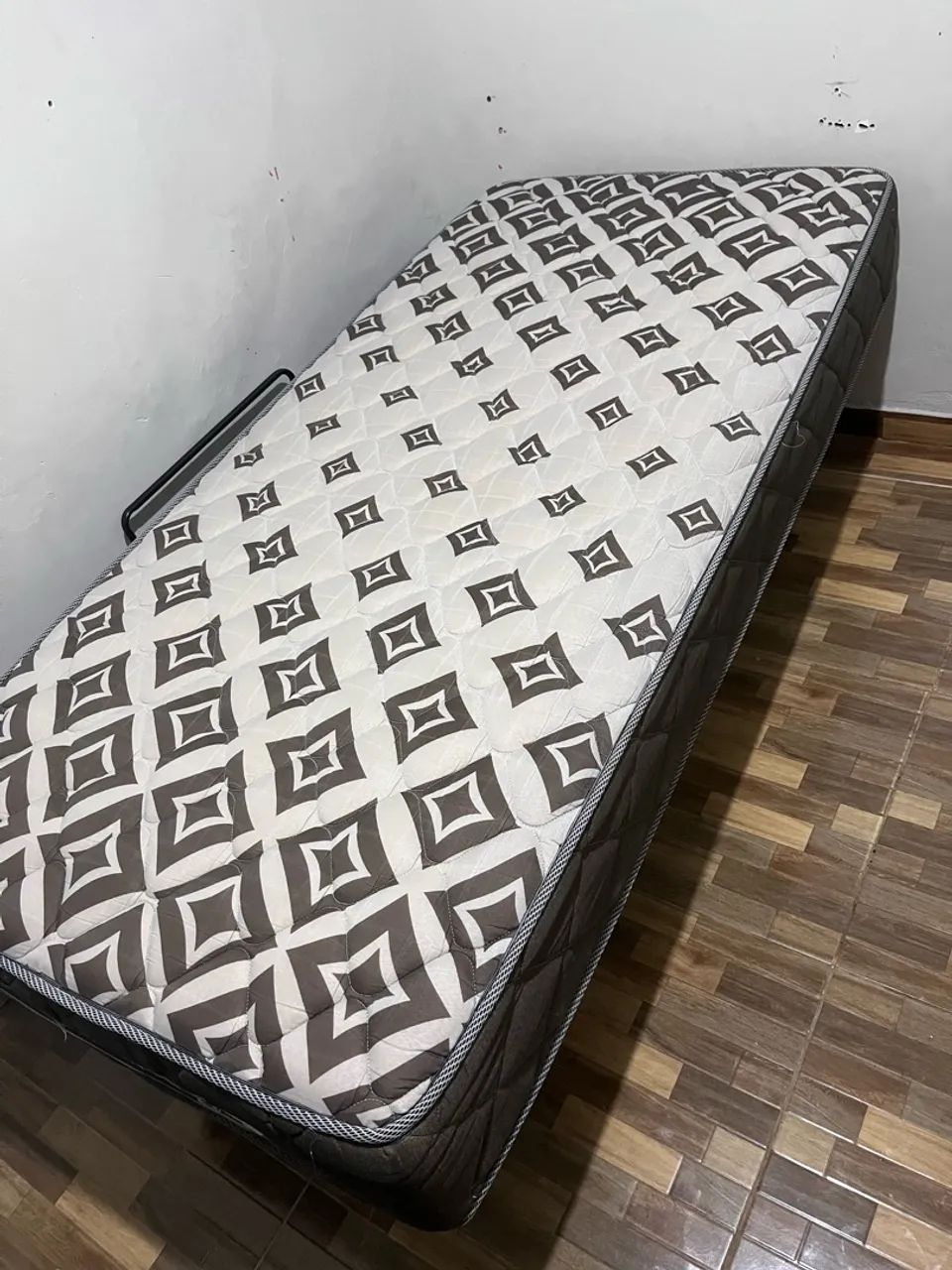 Vendo Cama Baú Solteiro + Colchão Ortobom