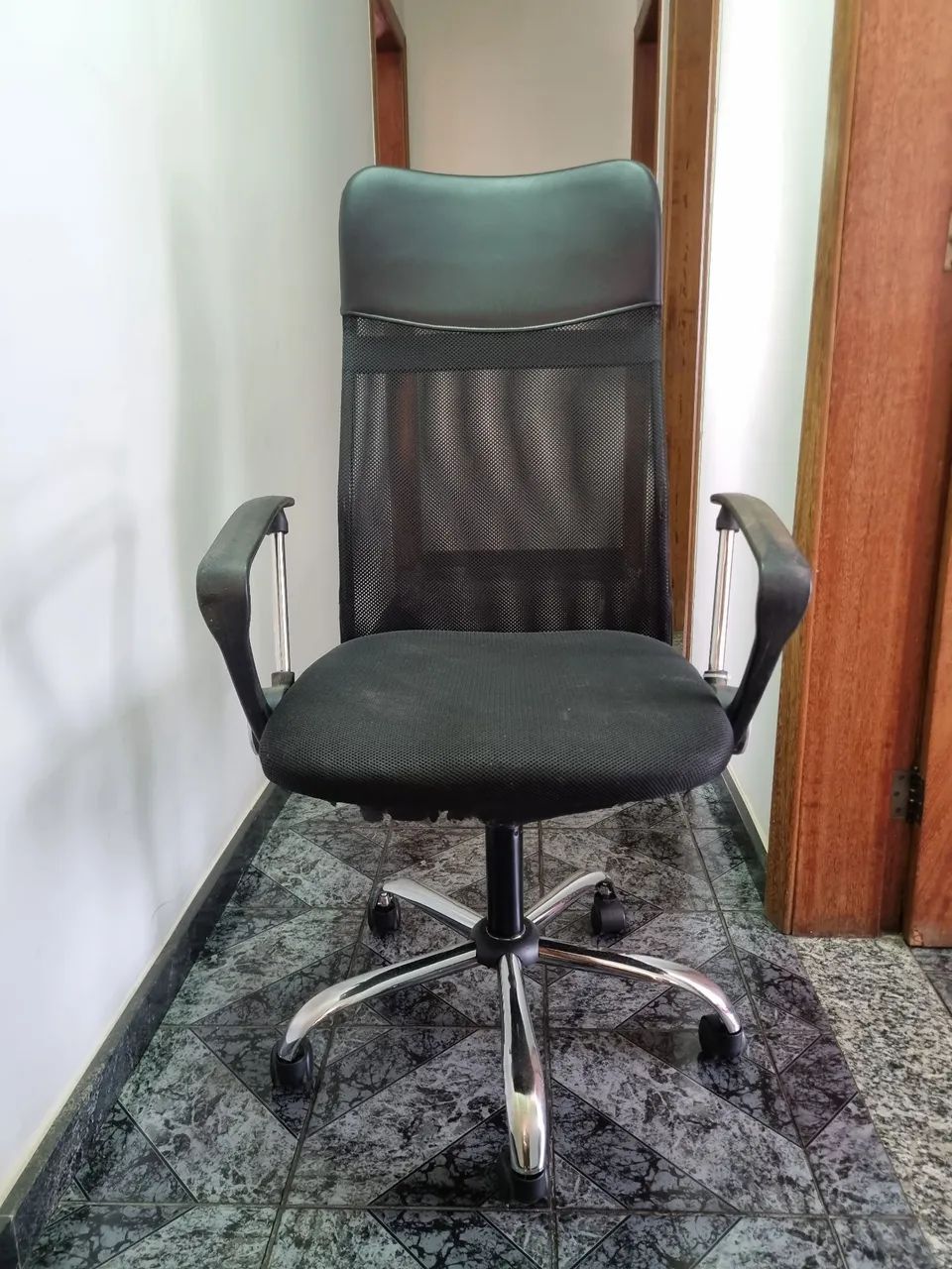 Cadeira Presidente Giratória, Mymax - Foto 3