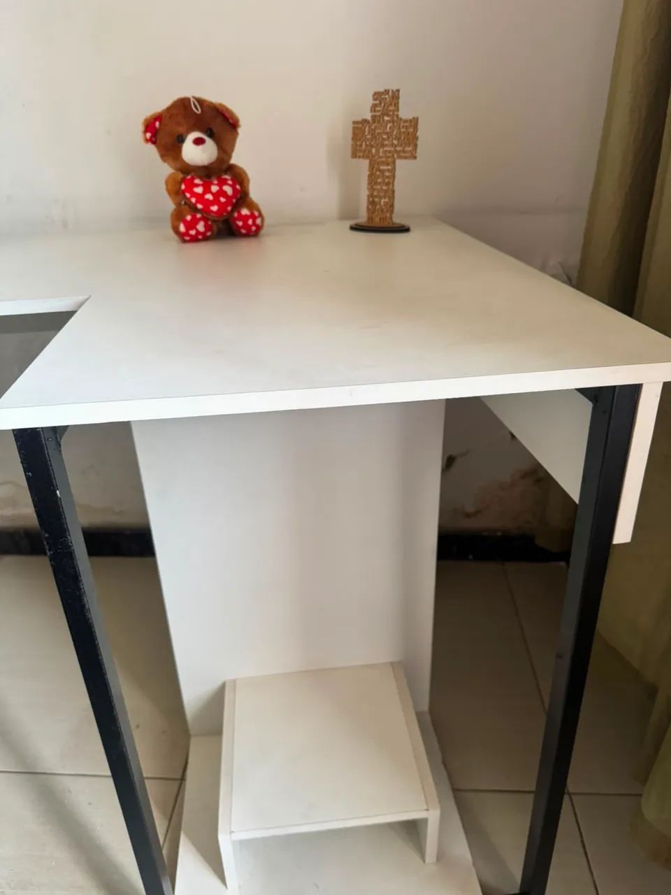 Vendo mesa de estudo e escritório  - Foto 4