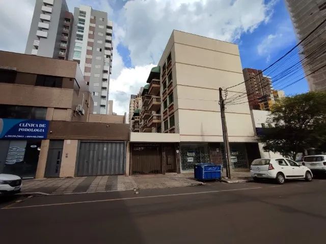 Apartamento com 03 quarto para locação na zona 01 Centro - Maringá