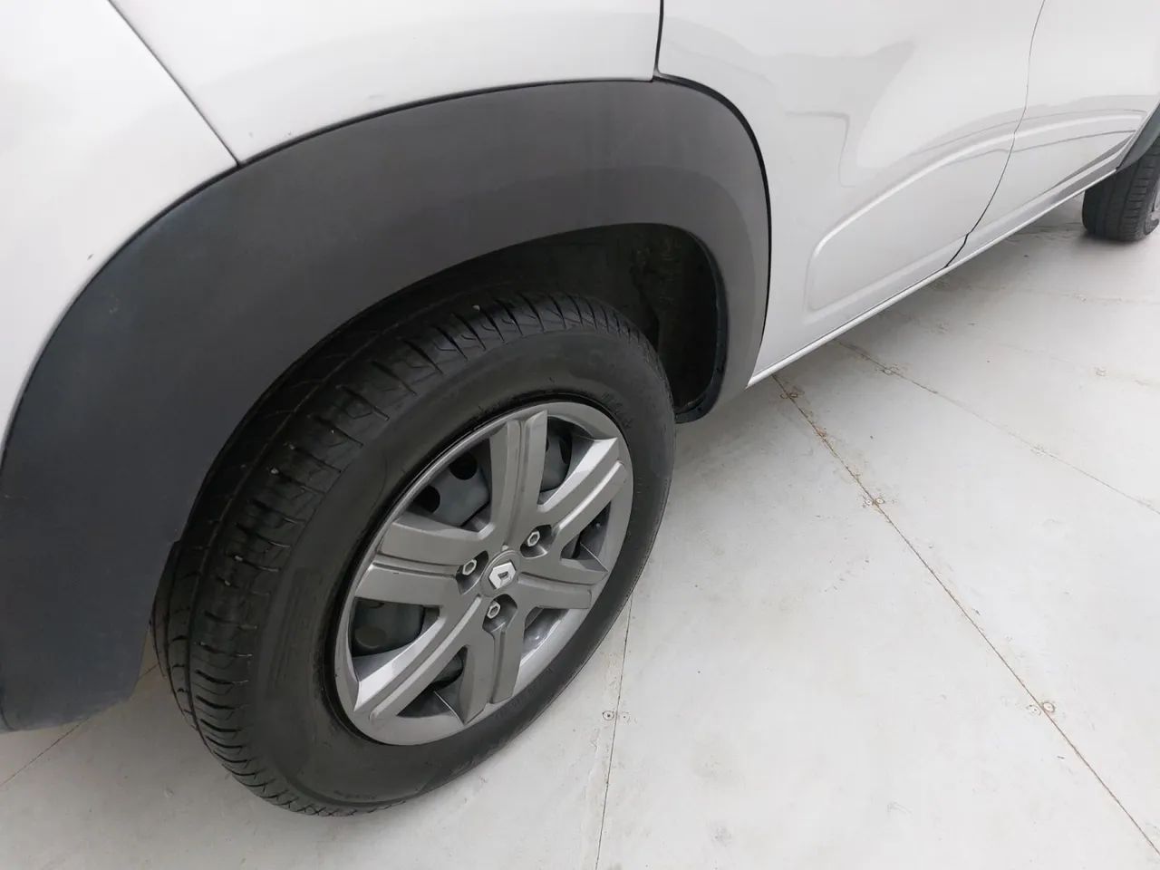 Renault Kwid 1.0 Zen, foto 14 de 18