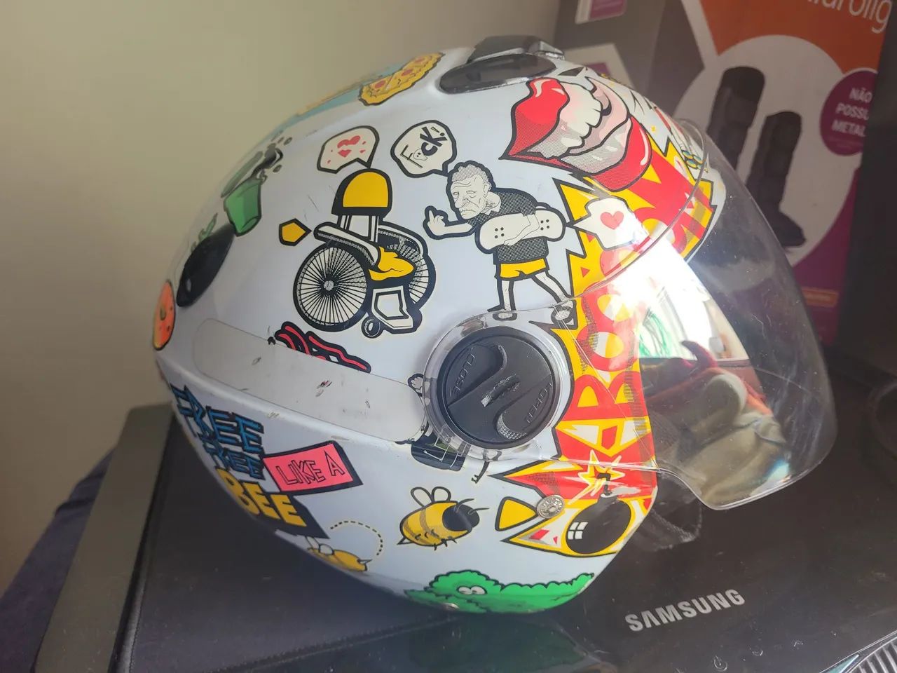 Vende-se capacete 