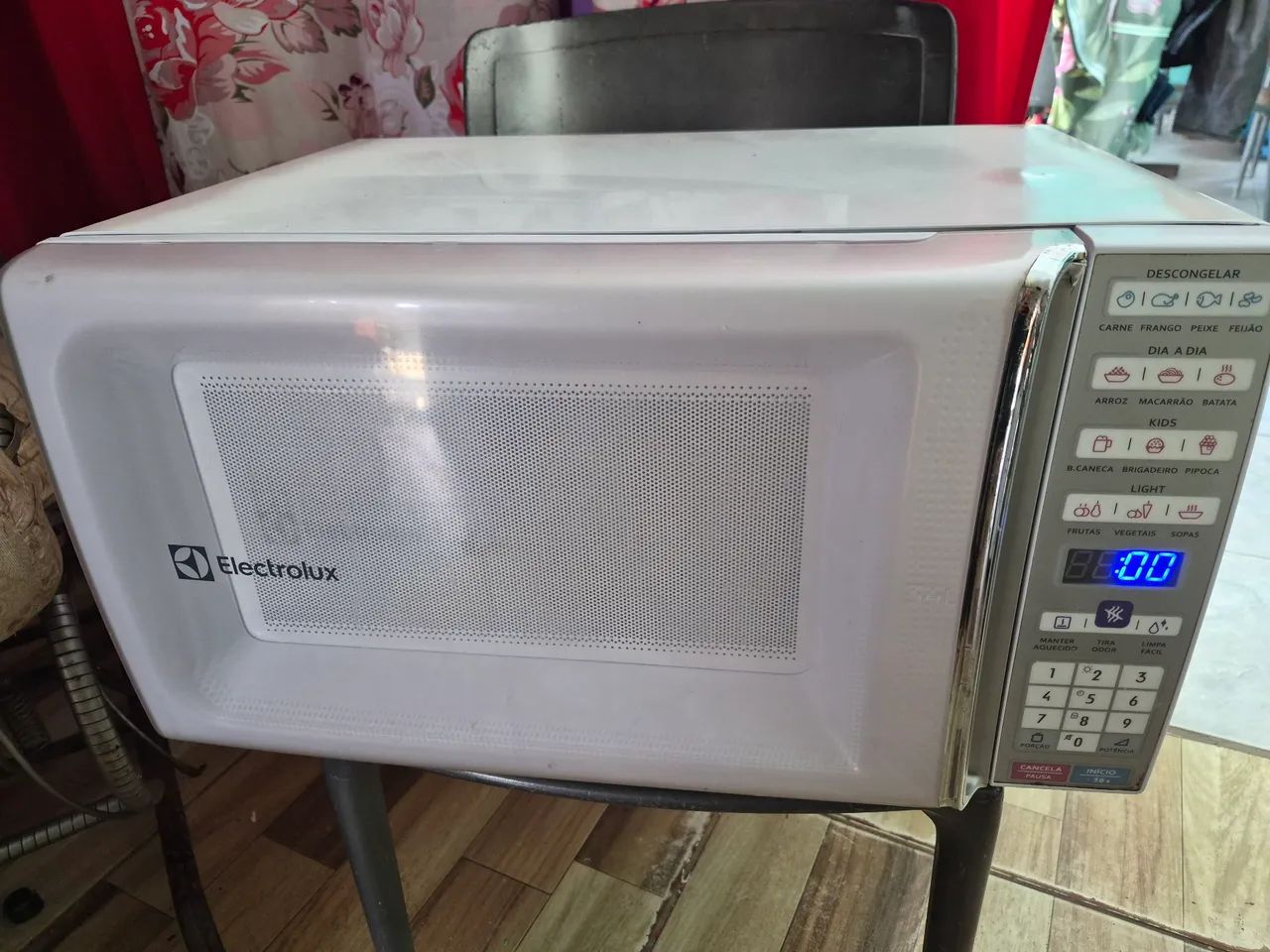 Microondas Electrolux 30L 
