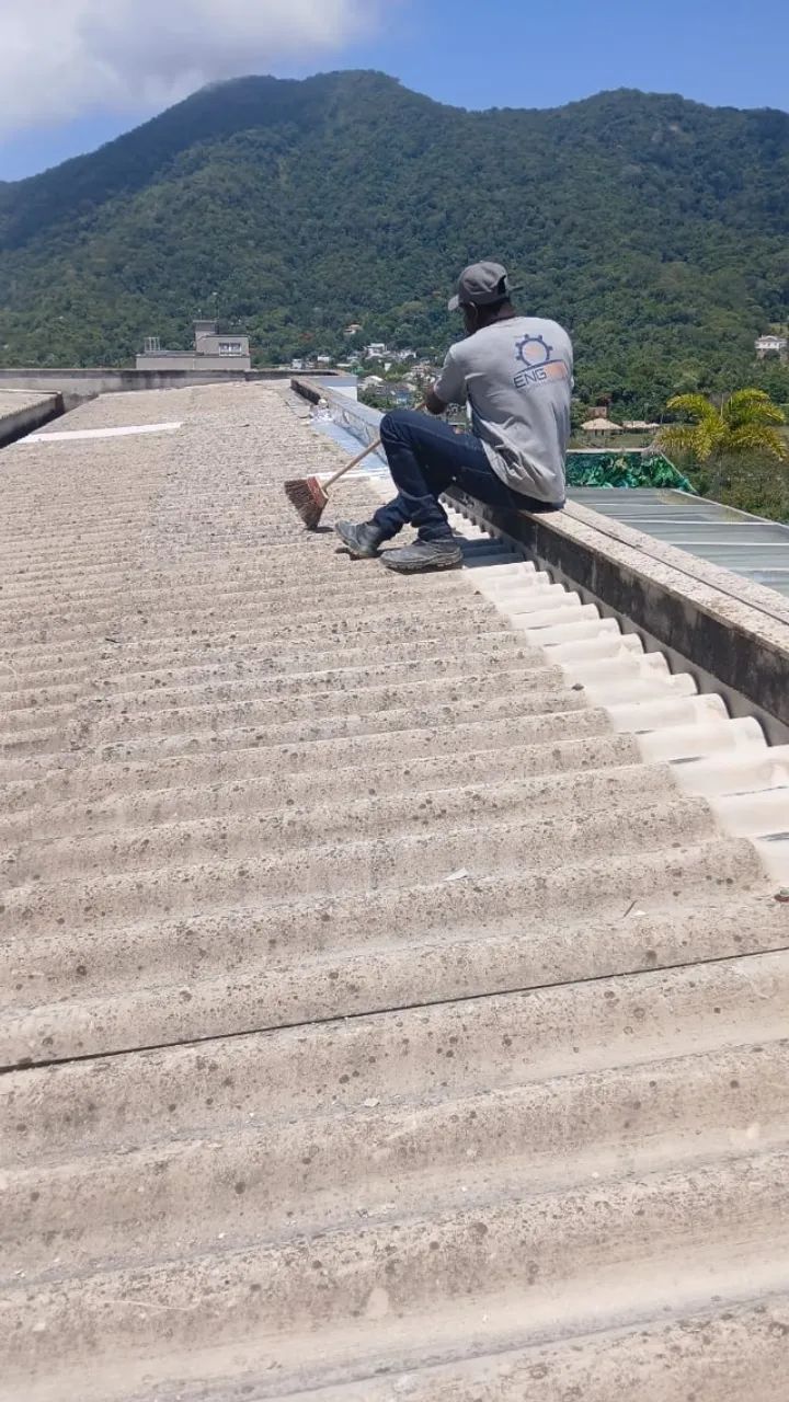 Prestador de serviços de manutenção residencial e predial (marido de aluguel)