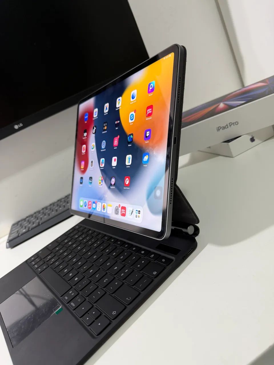 iPad Pro 12.9 + Apple Pencil + Teclado Bluetooth - Tablets e E