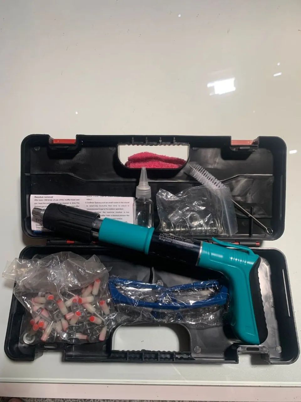 Riveting Gun for Rivet Fastening and Pin Installation with Impact