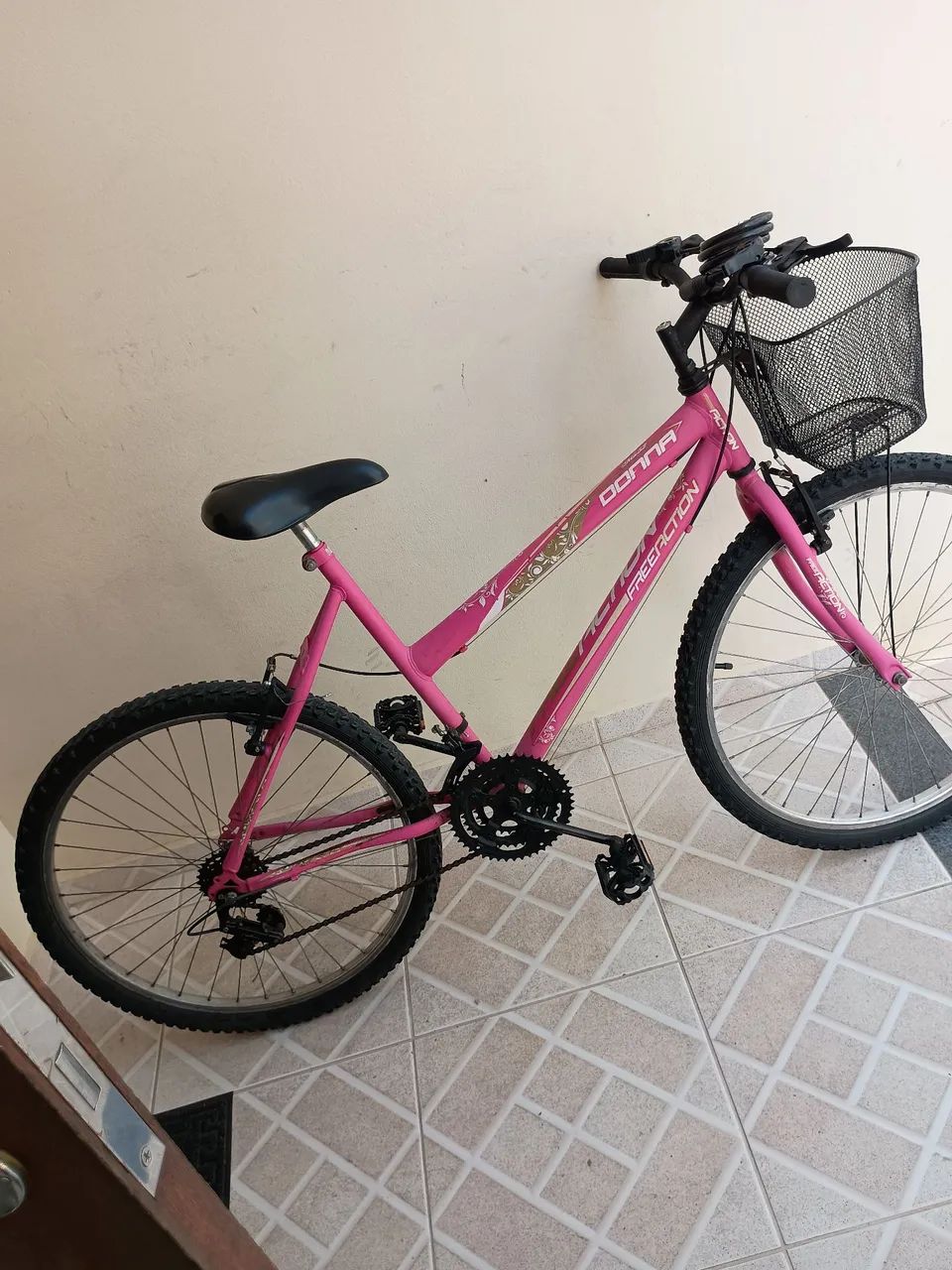 Bicicleta com cesto aro 26 - adulto  - Foto 3