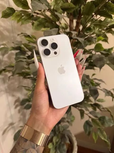 iPhone 16 Pro - bateria 100% comprado a 1 mês !