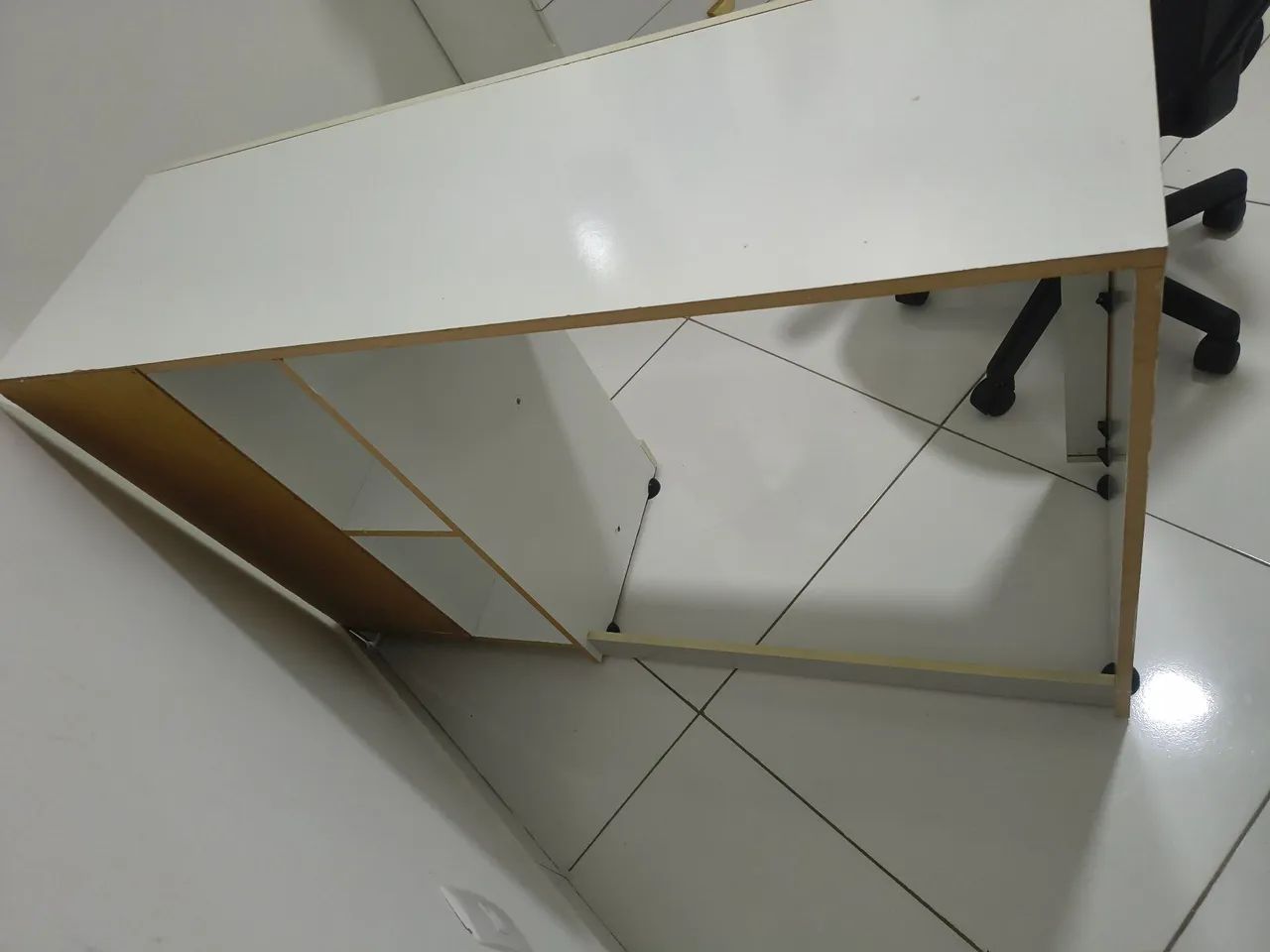 Escrivaninha com cadeira de escritório  - Foto 3