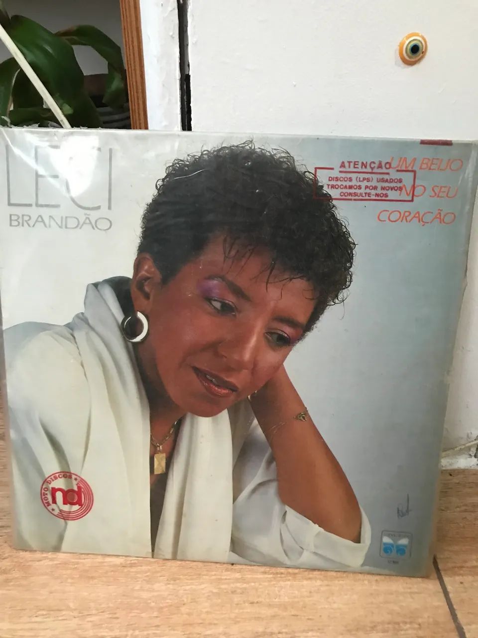Disco vinil Leci Brandão -um beijo no seu coração 