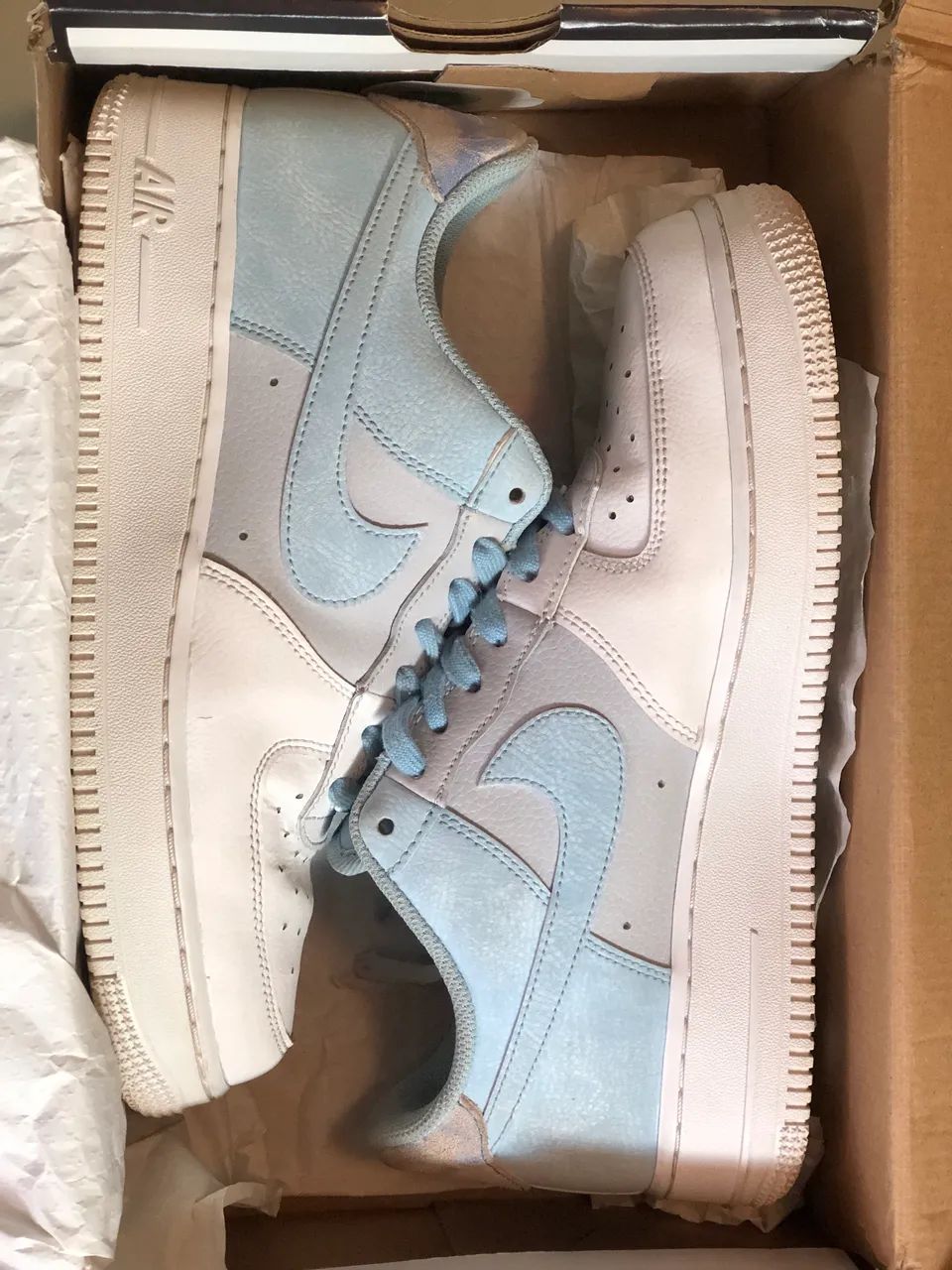 NIKE AIR FORCE 1 '07 LV8 - PSYCHIC BLUE