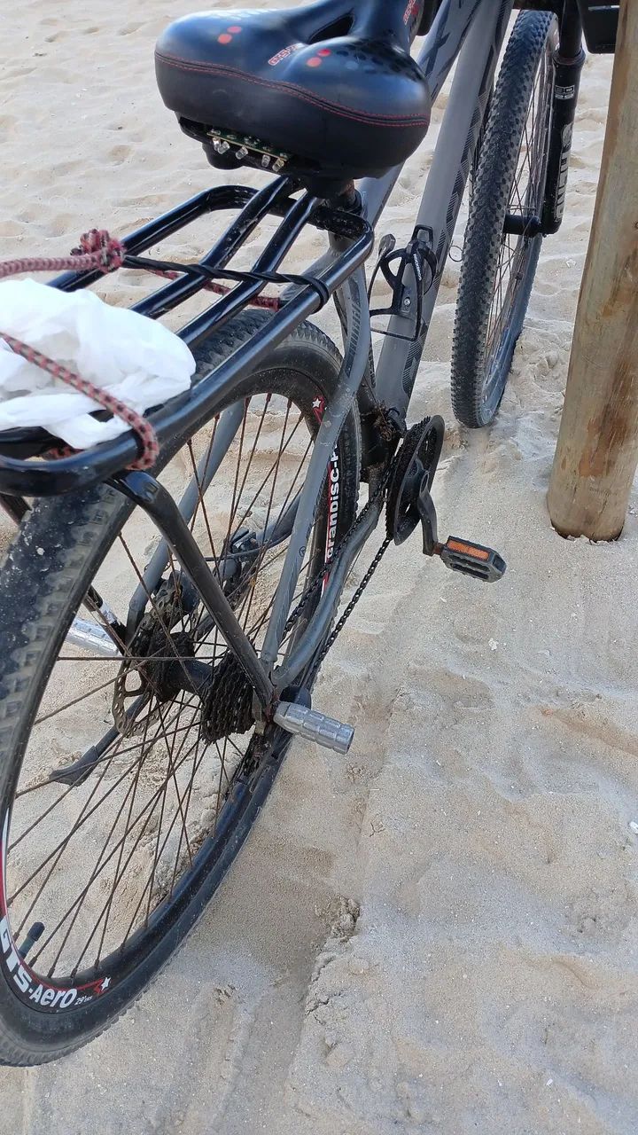 Vendo bicicleta aro 29 - Foto 4