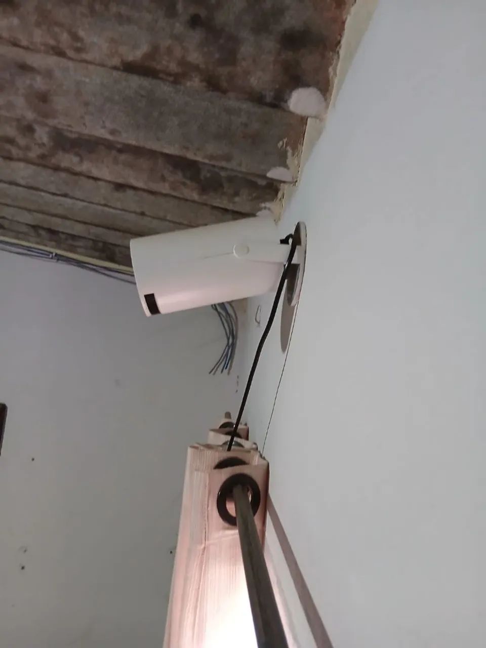 Vendo projetor semi novo - Foto 2