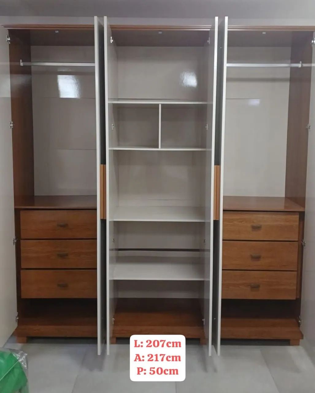 Guarda Roupa de Casal em MDF com Espelho - Solicitar Catálogo  - Foto 2