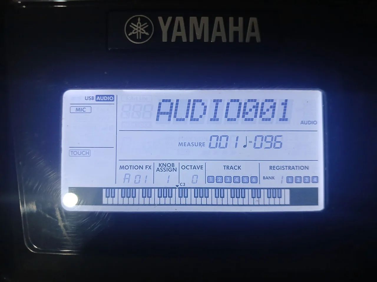 Teclado Yamaha PSR E-473 - Foto 3