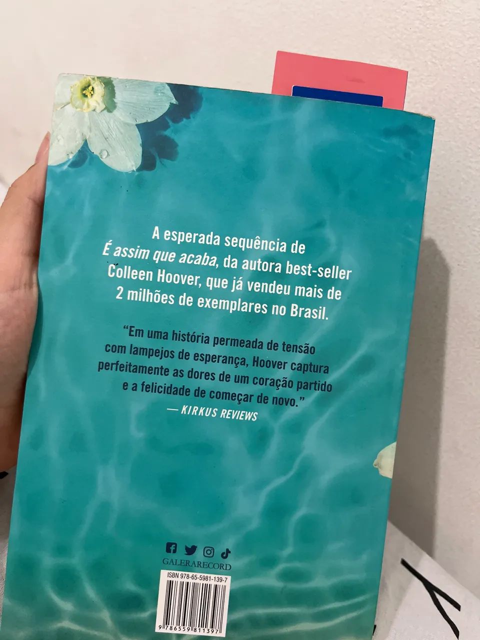 Livro: é assim que começa collen hoover - Foto 3