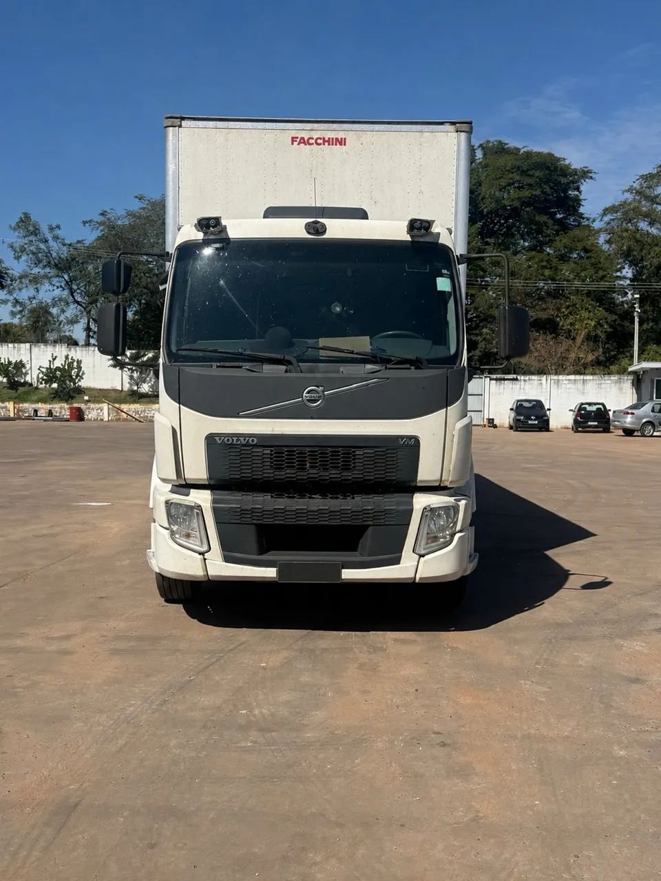 Volvo Vm 270 6x2 