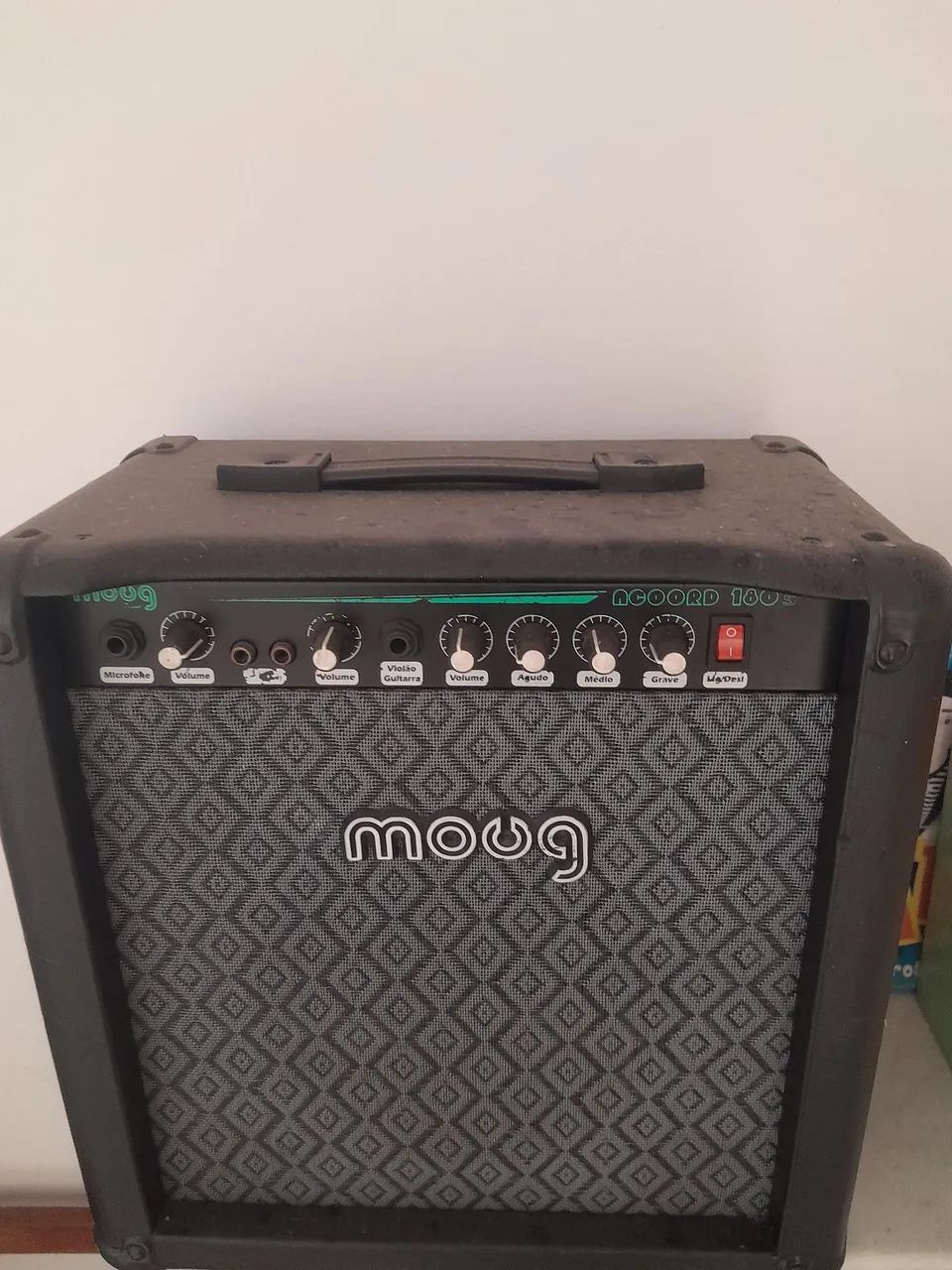 Amplificador de violão e guitarra 