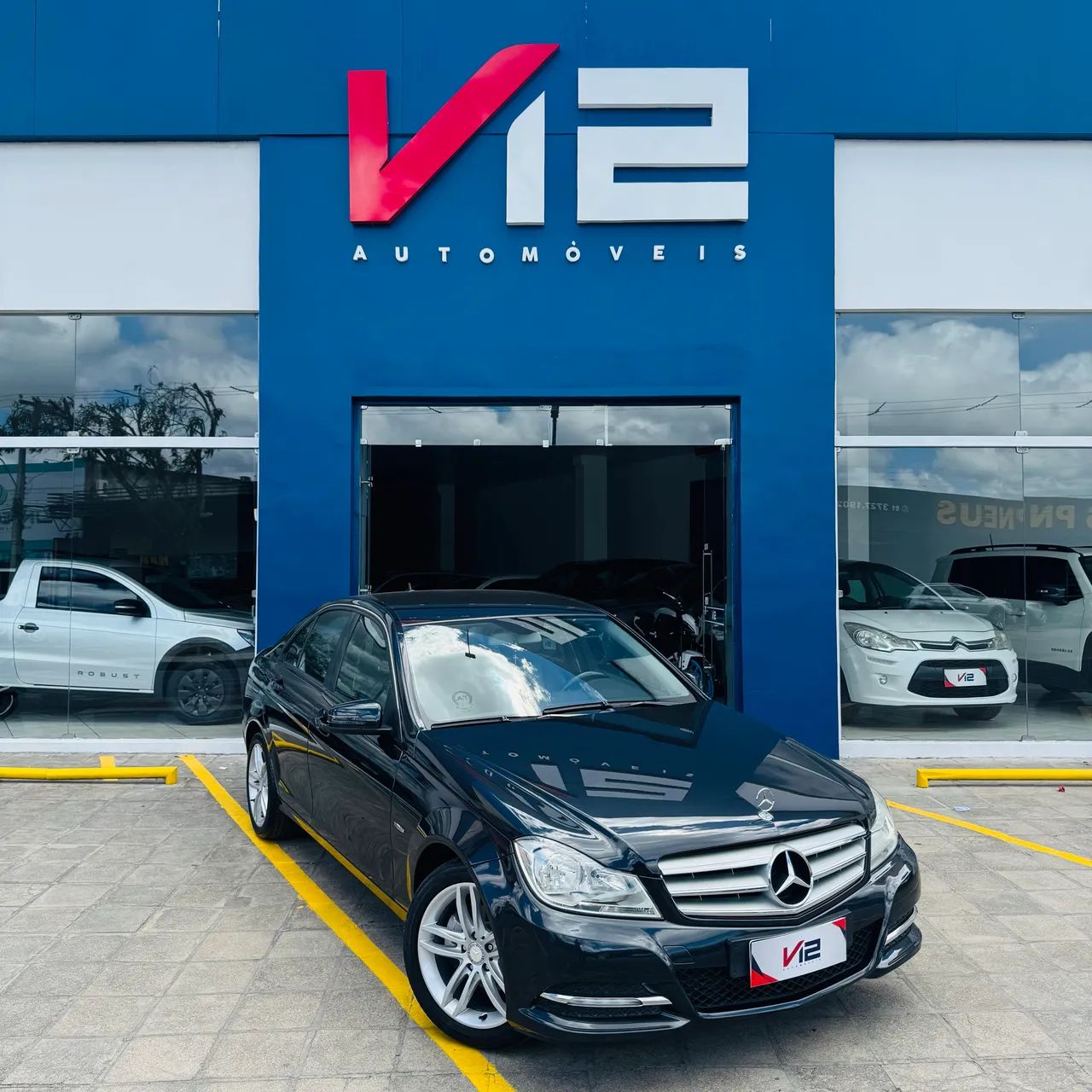 Mercedes-Benz C-180 CGI Classic 1.8 16V 156cv Aut. 2012