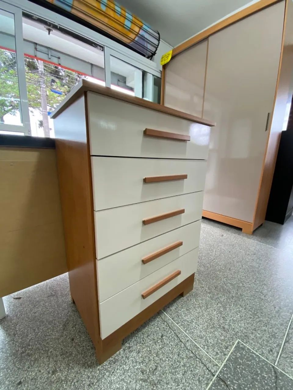 COMODA 5 GAVETAS NOVA A PRONTA ENTREGA - Foto 5