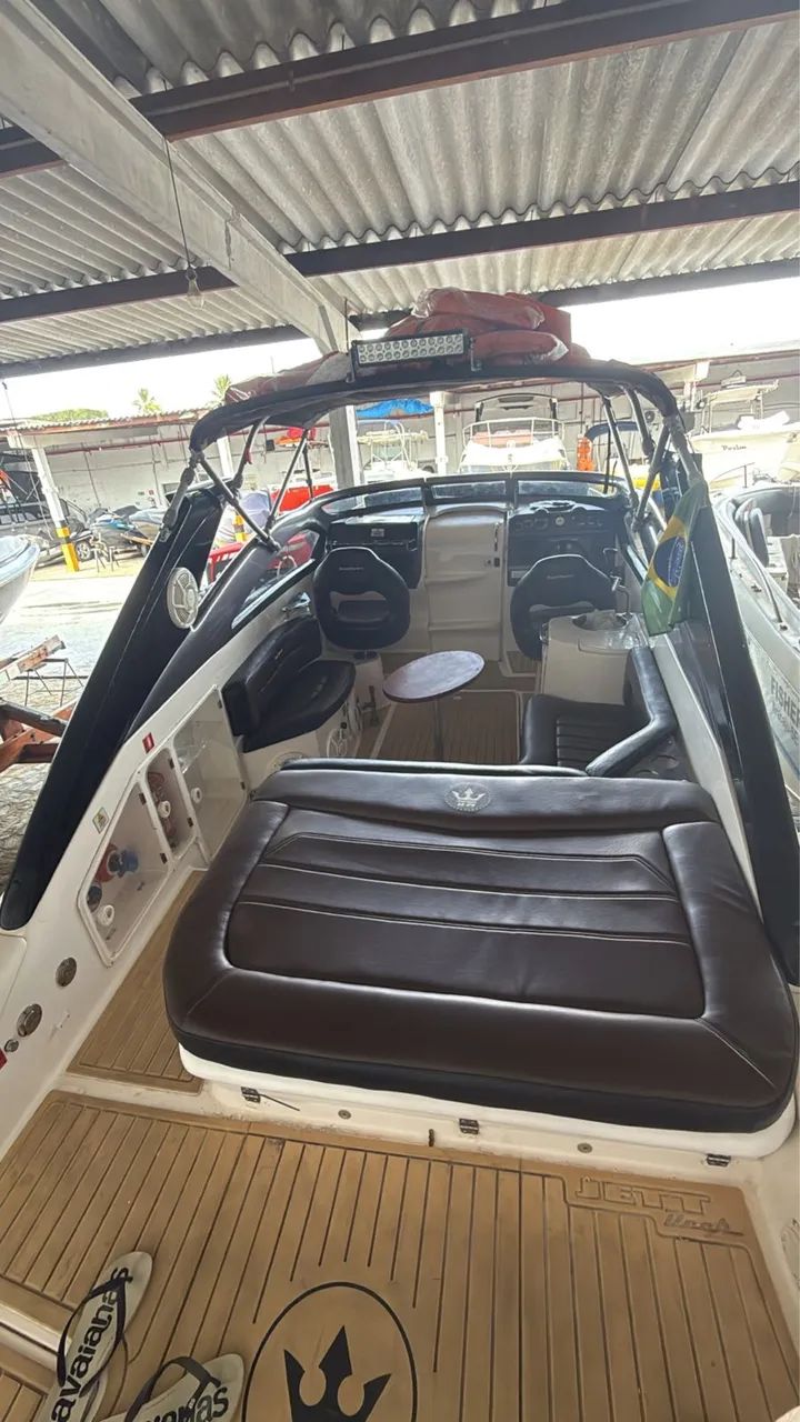 Lancha RM 270 10+1 Cabinada com banheiro  - Foto 5