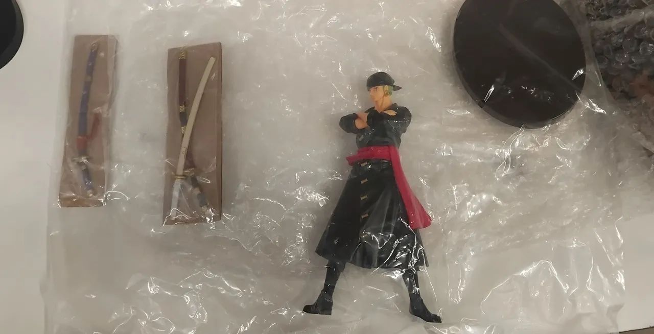 Zoro original banpresto lacrado  - Foto 2