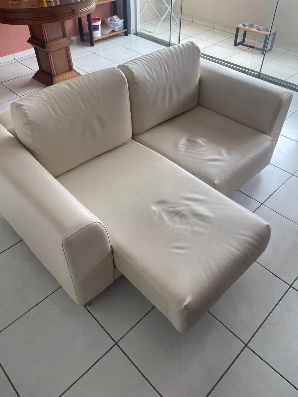 Vendo sofá de couro  - Foto 4