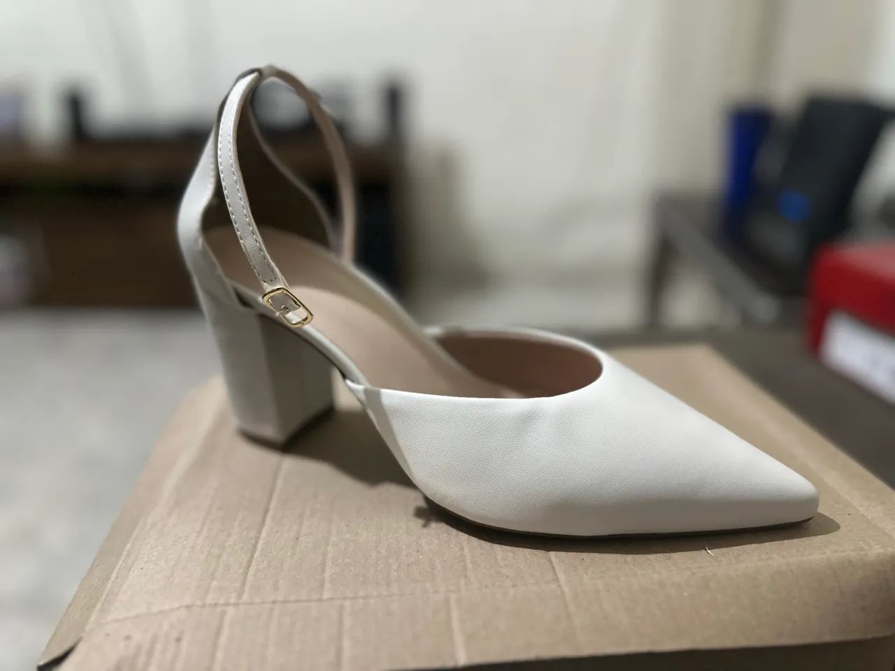 Scarpin Off White Bico Fino - Foto 4