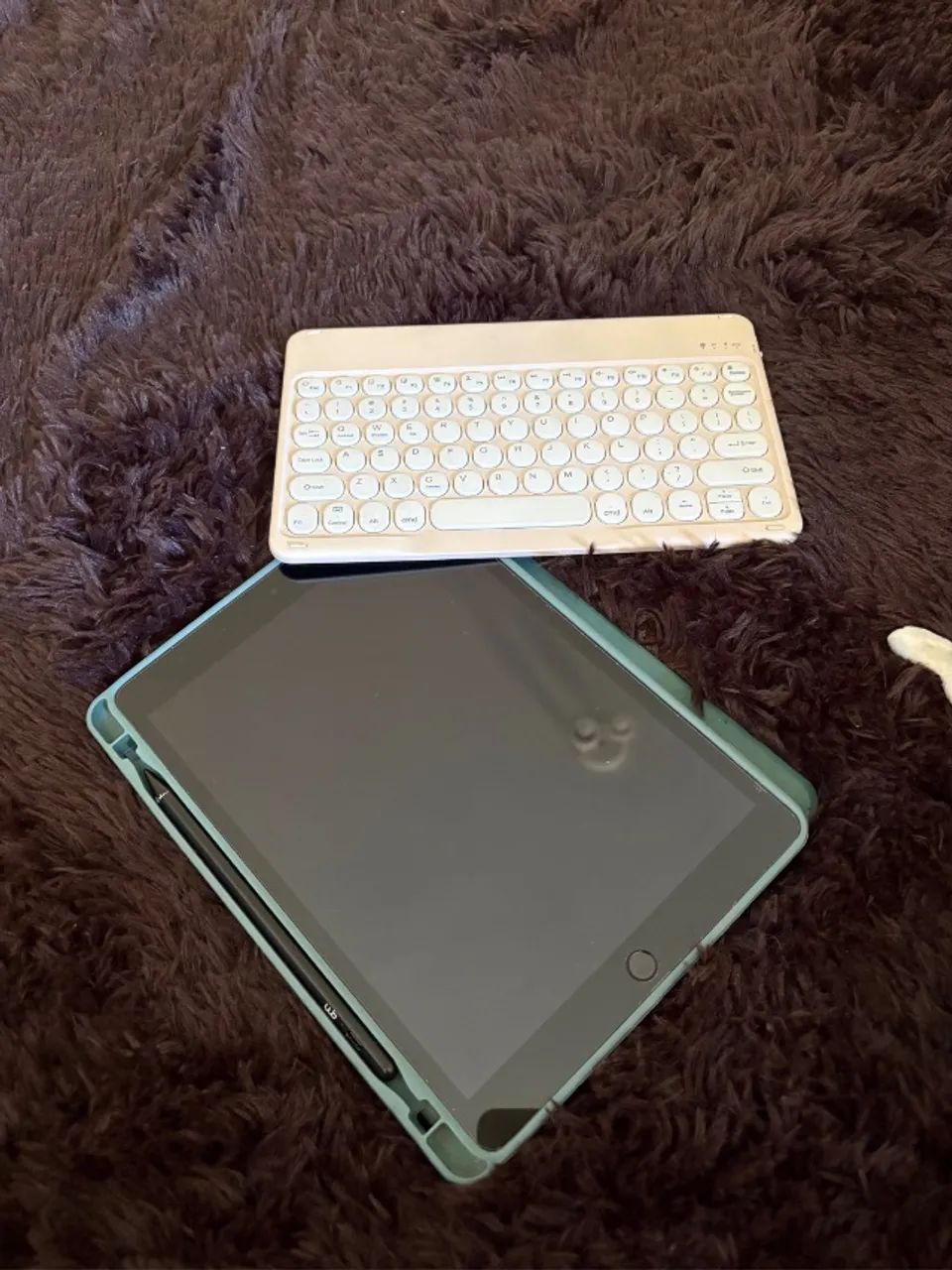 IPAD 9°GERAÇÃO 64GB COM CANETA E TECLADO 