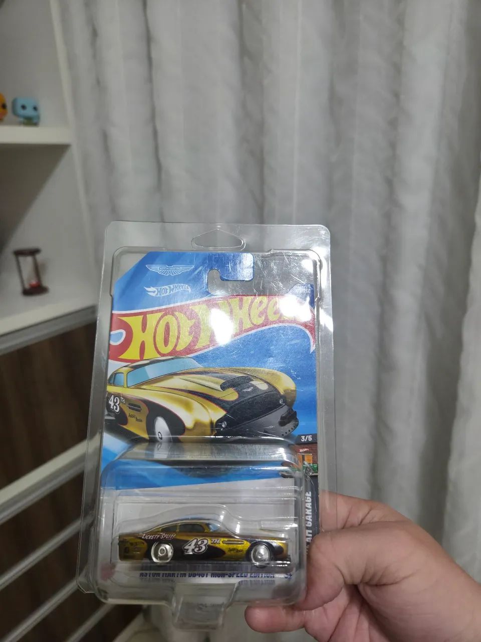 Hot wheels aston martin sth
