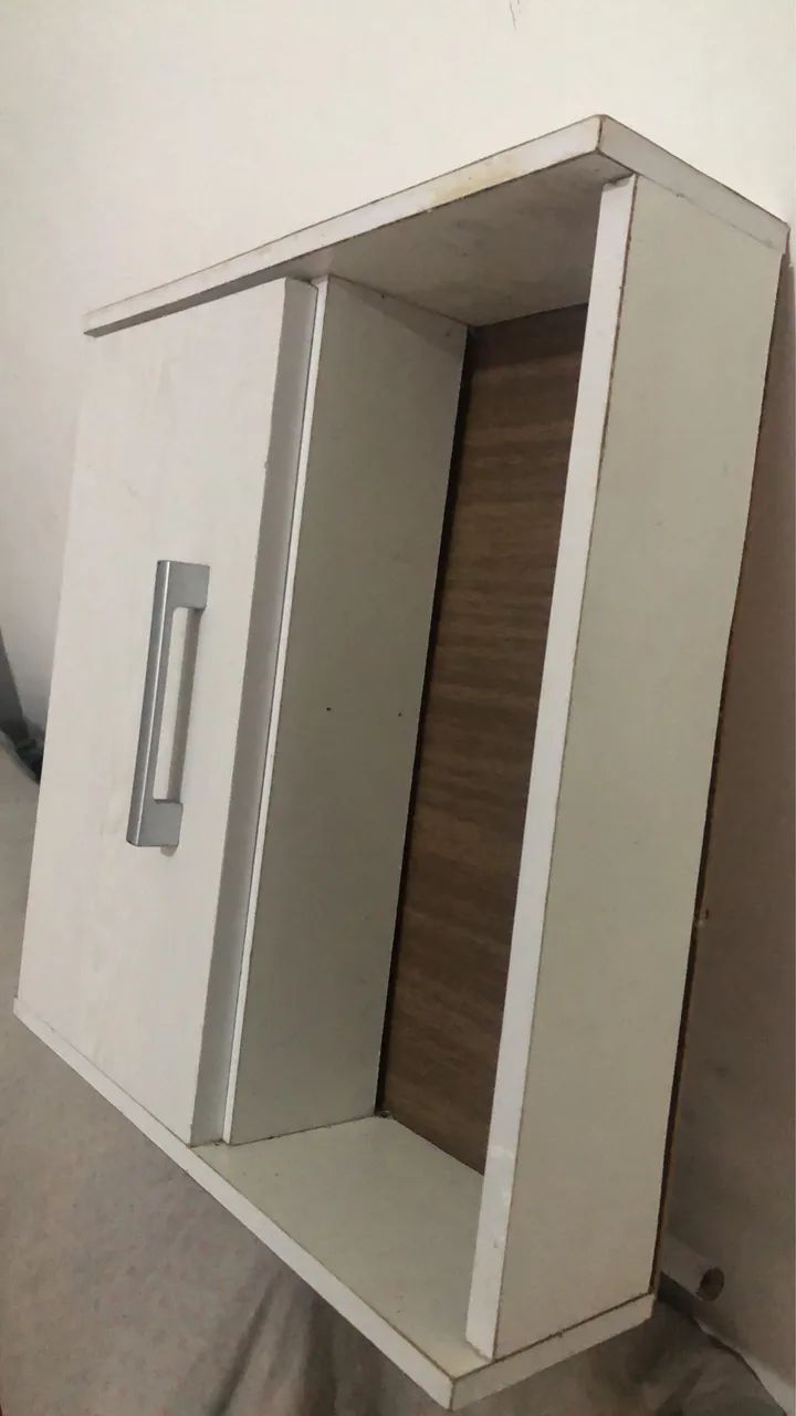 Armário/banheiro pequeno