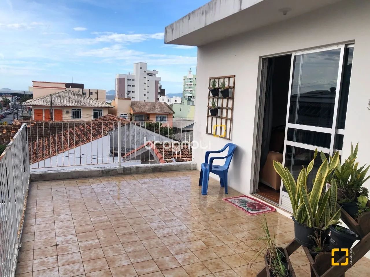 Vendo casa no coração de Barreiros em São José - Foto 3