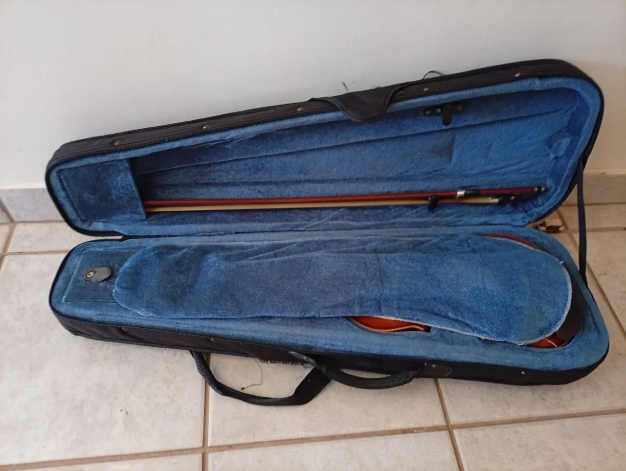 Violino Usado 3/4 com Arco e espaleira - Foto 2