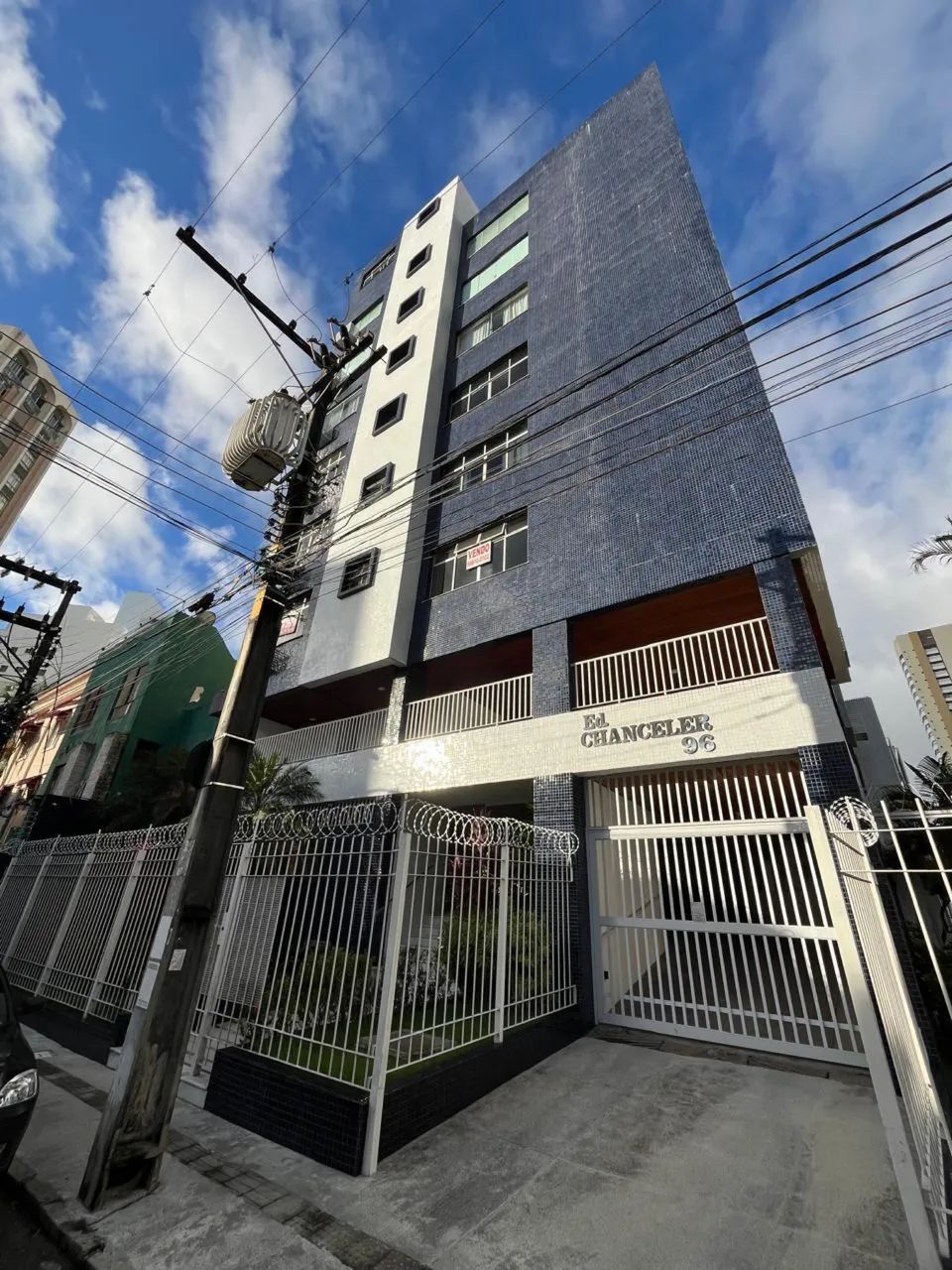 APARTAMENTO 4/4, 01 SUITE NA GRACA 
