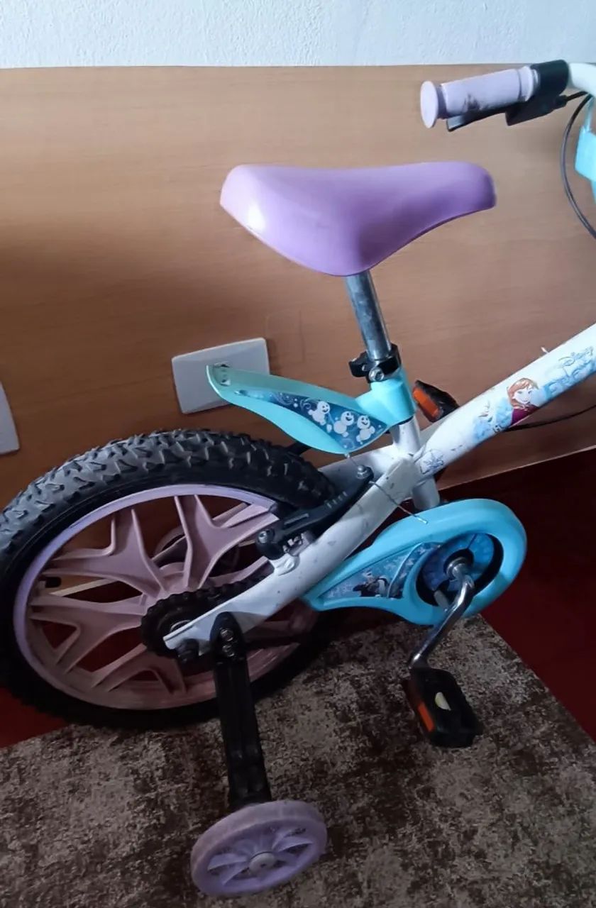 Bicicleta Frozen infantil.  - Foto 2