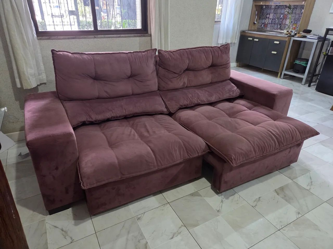 Sofá retrátil 2,30x0,90 USADO em excelente estado. - Foto 2