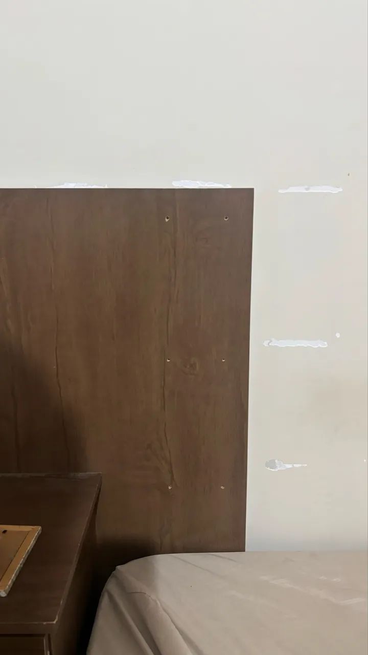 Cabeceira com criado mudo e espelho - Foto 2