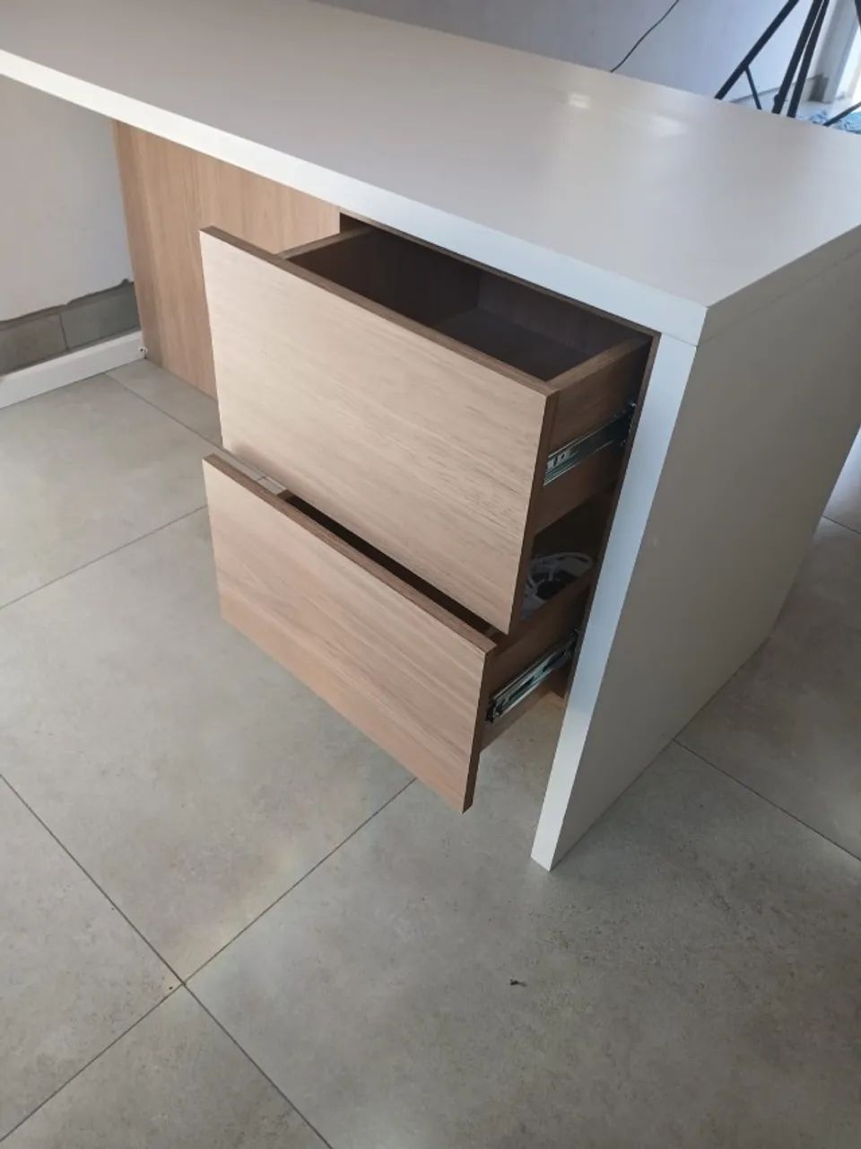 Mesa para escritório em MDF Premium Branca - Foto 5