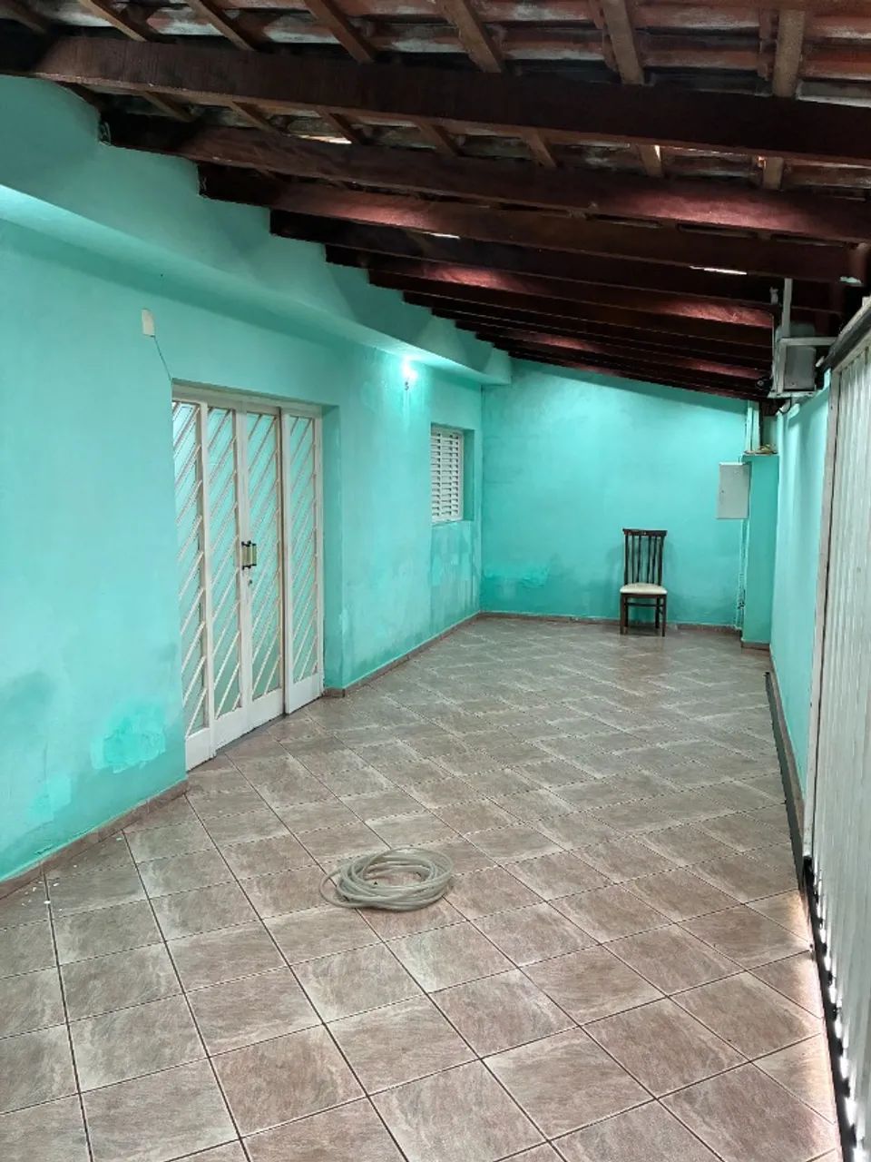 Casa 3 comodos Bairro Barcelona com garagem