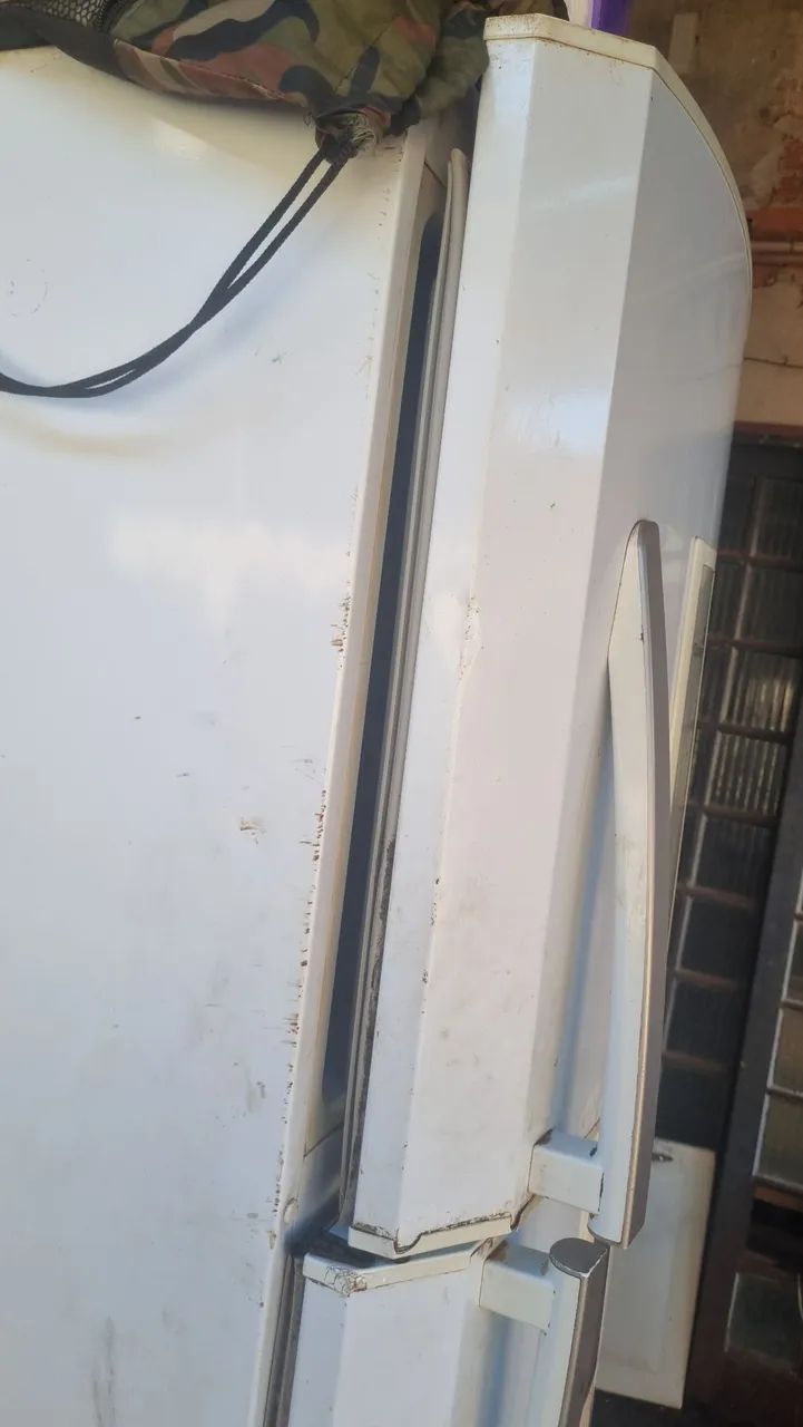 Vendo geladeira 