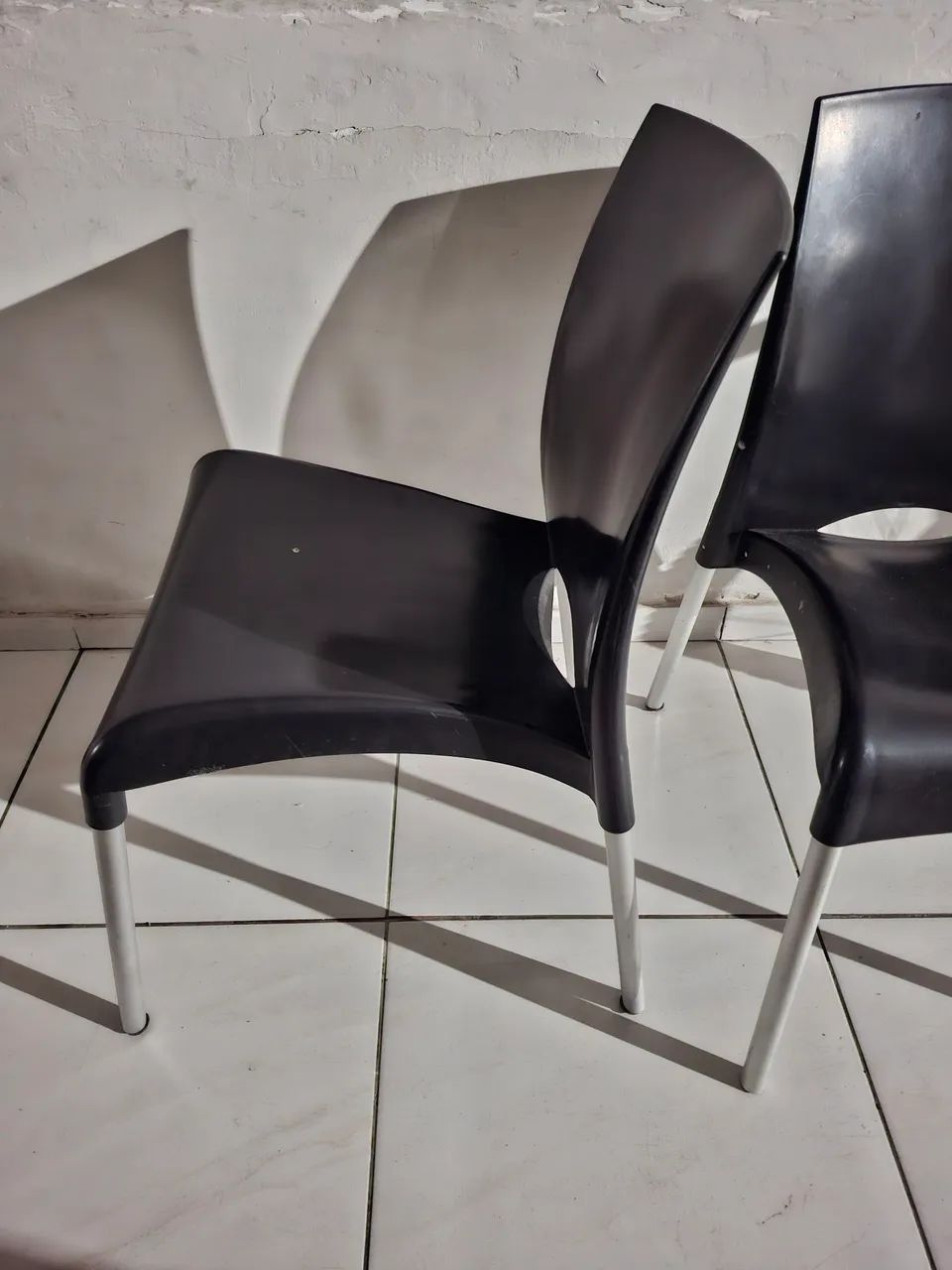 Cadeira de plástico muito resistente  - Foto 2