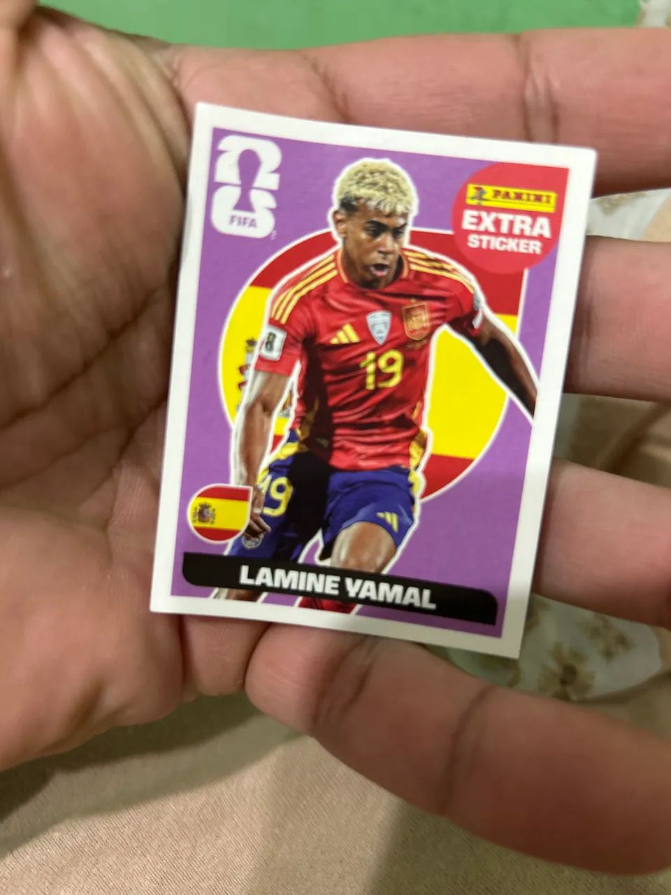Figurinha extra  rara lamine yamal