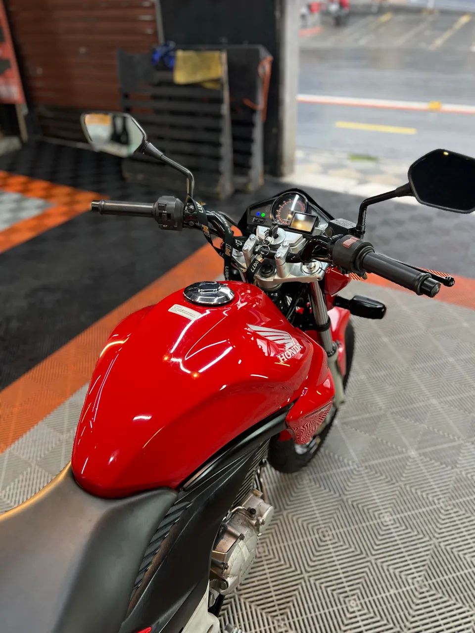 CB300r 