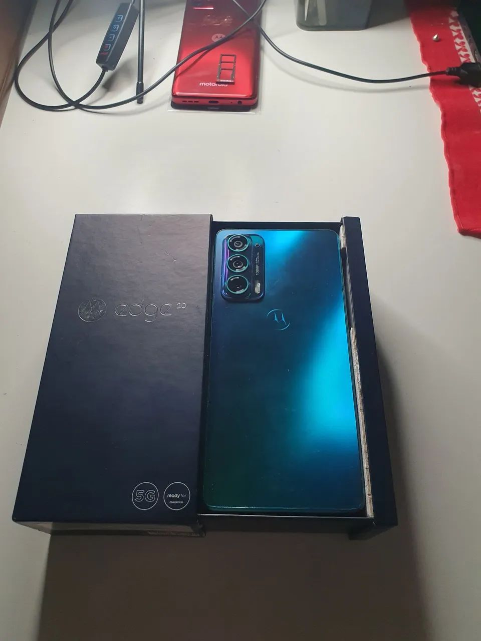 Moto edge 20