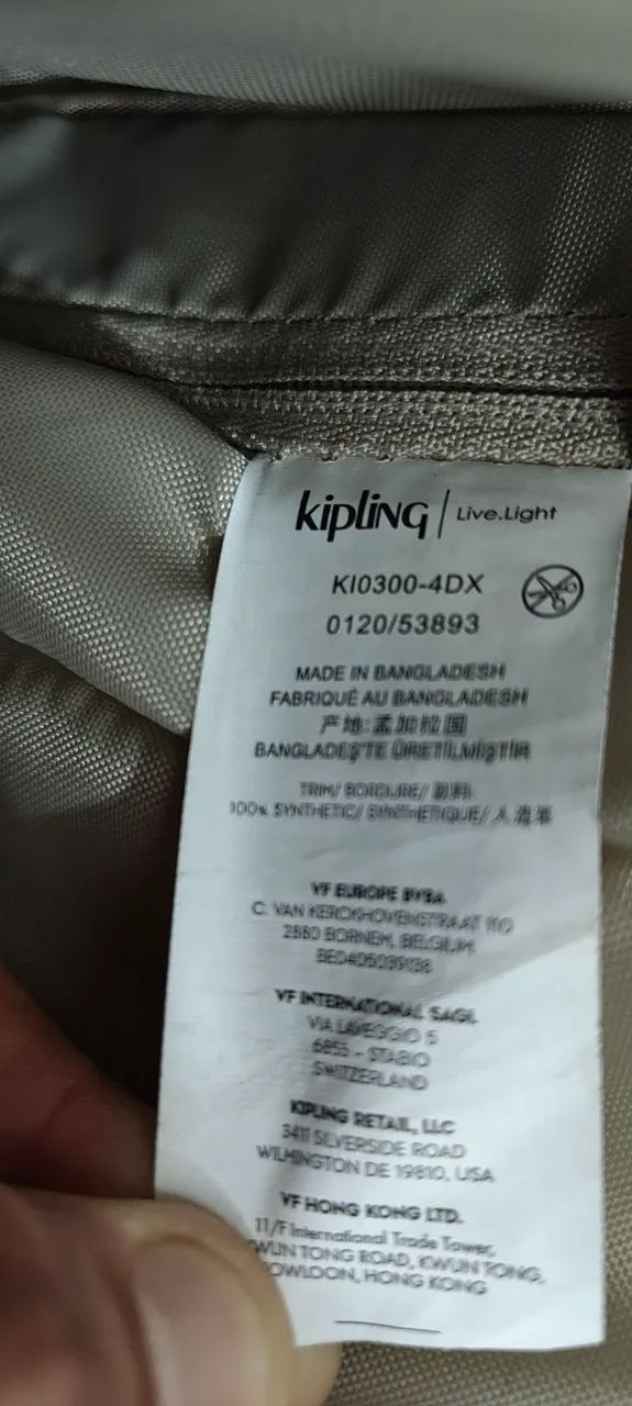 Mochila Kipling original com rodinhas  - Foto 3