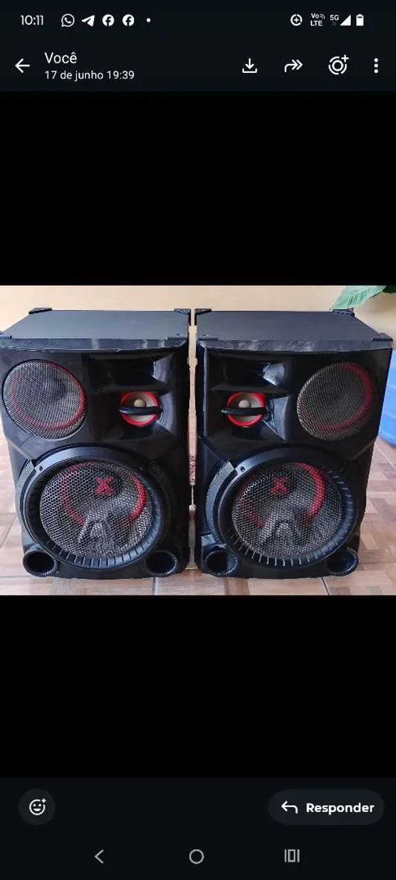 2 caixas de som 
